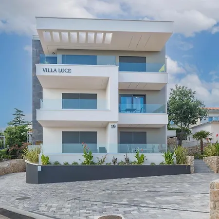 Luxury Luca Apartament *